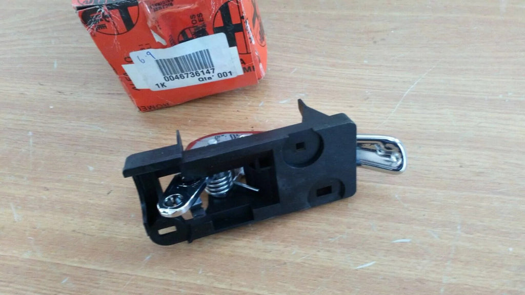 Interior Door Handle Front Left fits Alfa Romeo 147 GT 46736147 Genuine View Rear