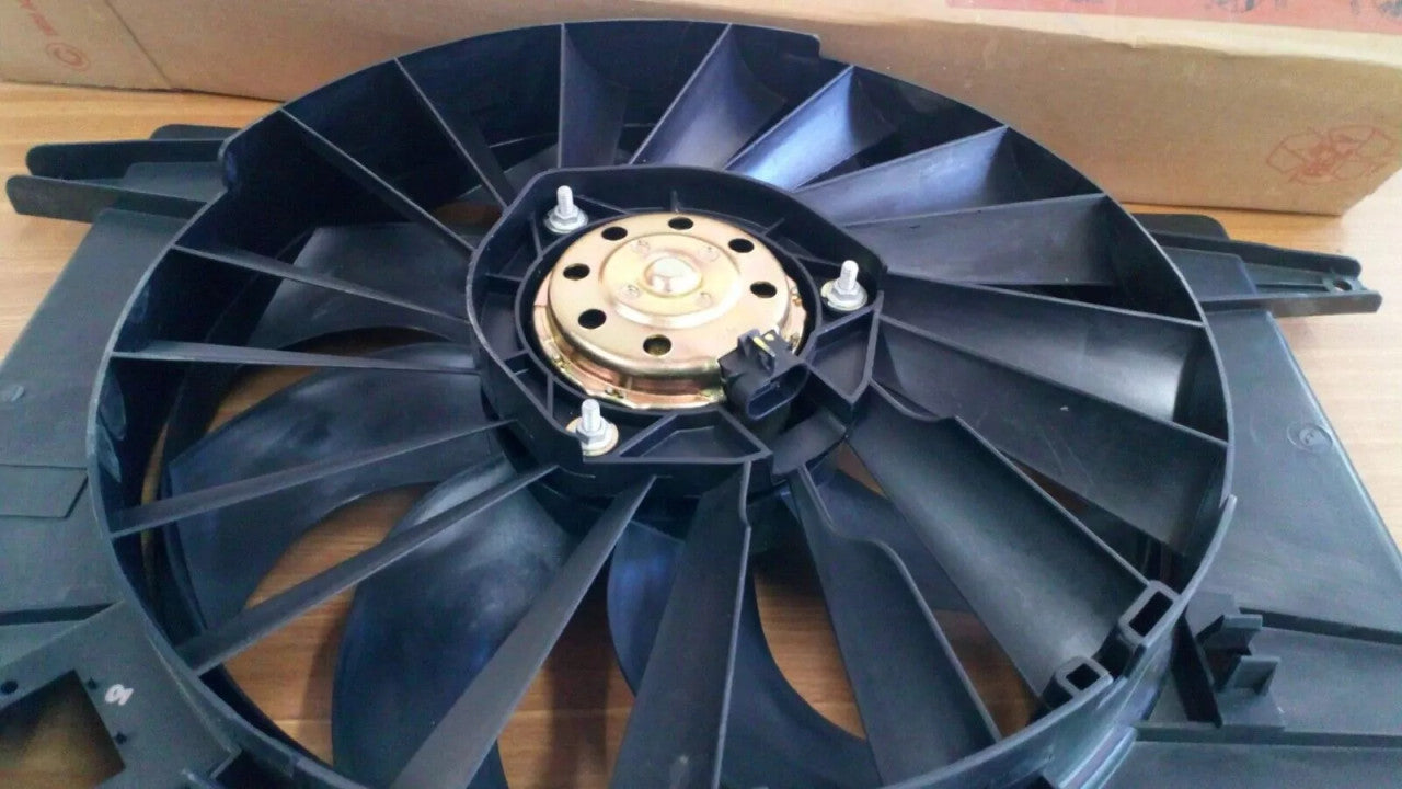Fan Shroud Motor Assembly fits Alfa Romeo 147 46743390 Genuine View Right