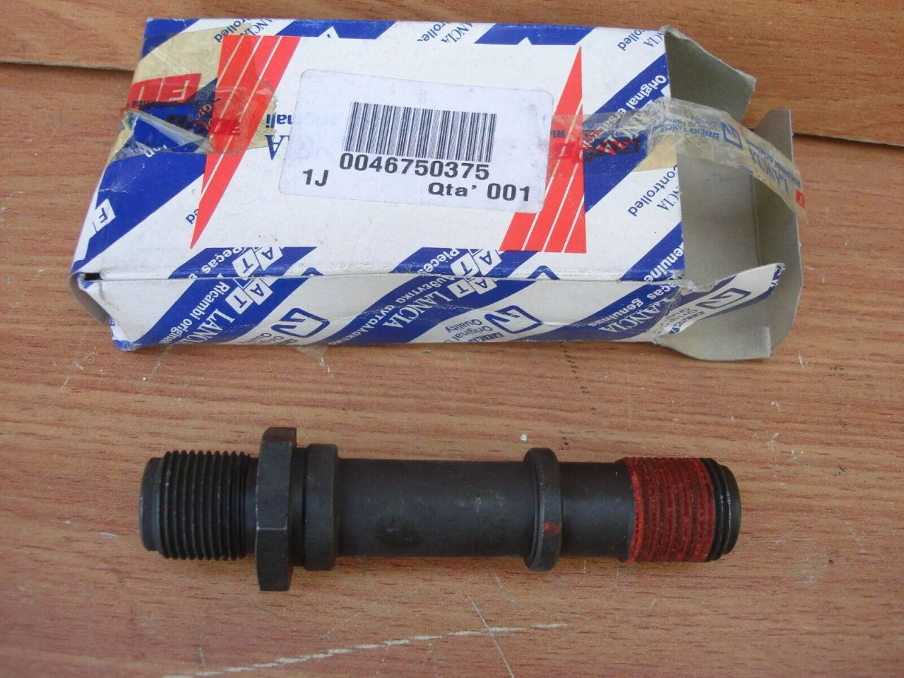Oil Filter to Base Screw Connector fits Fiat Punto Fiorino Ducato Talento 46750375 View Right