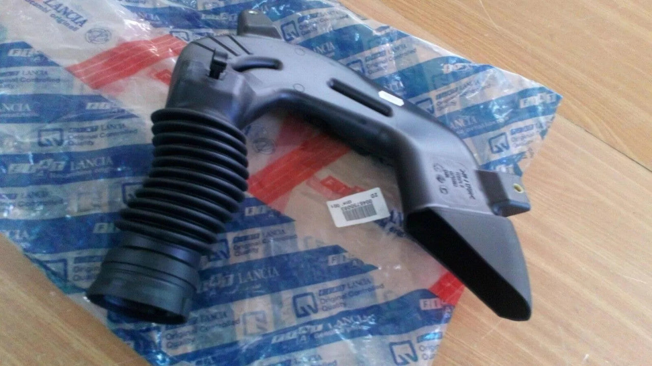 Air Filter Tube fits Fiat Punto 46755083 Genuine View Right