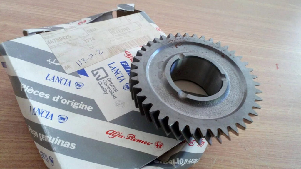 Transmission Gearbox Gear fits Fiat Lancia Alfa Romeo 46759425 Genuine View Rear