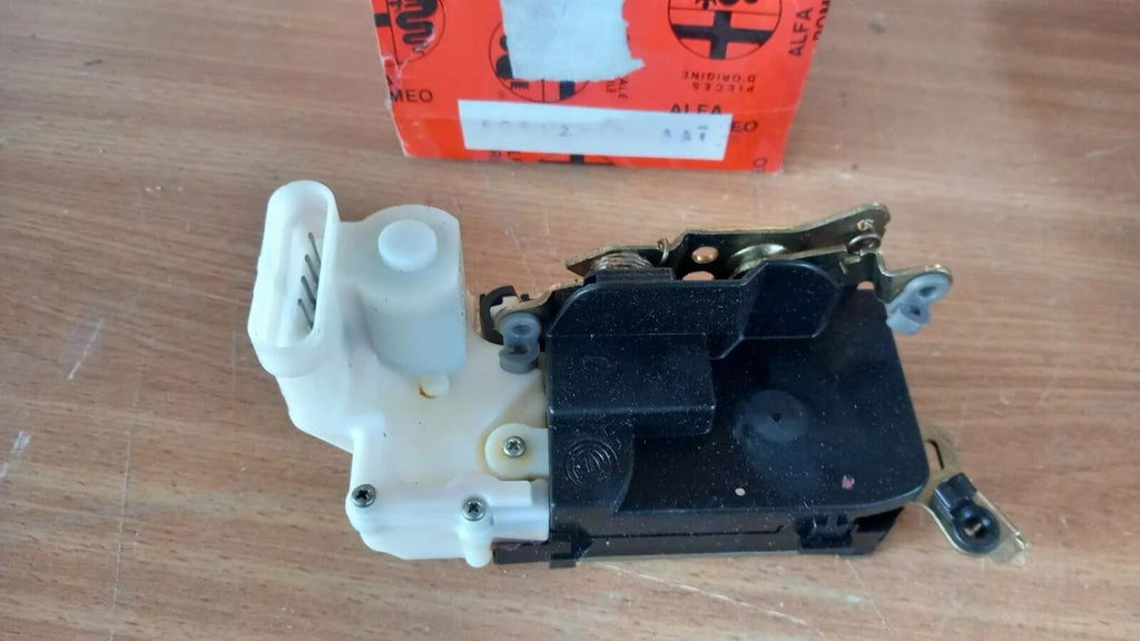 Door Lock Rear Left fits Alfa Romeo 146 60612812 Genuine 46764408 View Front