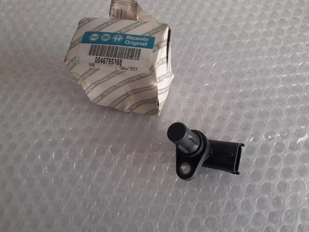 Camshaft Position Sensor fits Fiat Lancia Alfa Romeo 46798368 Genuine View Front