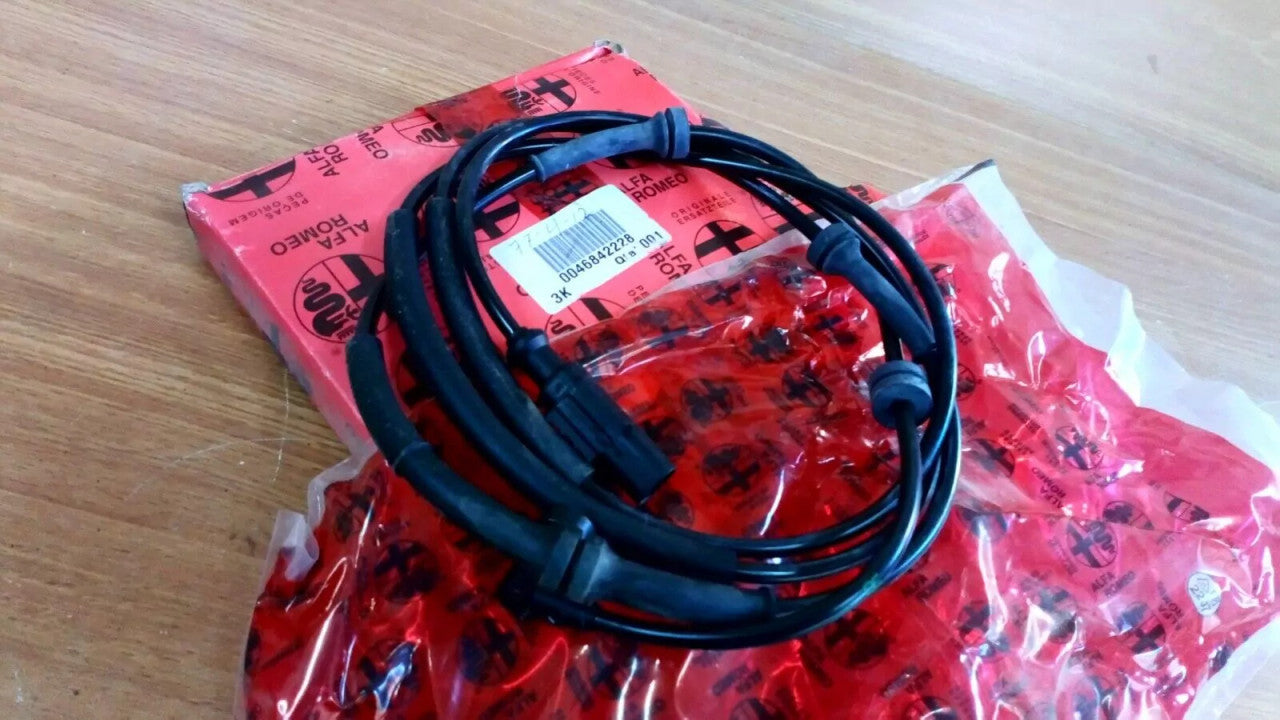 ABS Speed Sensor Front Right fits Alfa Romeo 147 46842228 Genuine View Front