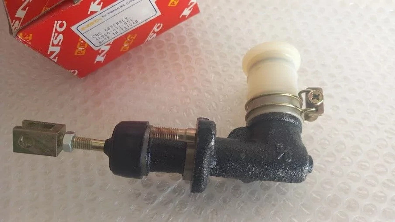 Clutch Master Cylinder fits Honda Accord 5/8 1980-on 46920-671-651 View Right