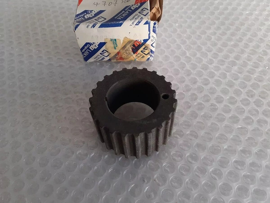 Timing Sprocket Gear fits Fiat Ducato 4707366 Genuine View Front