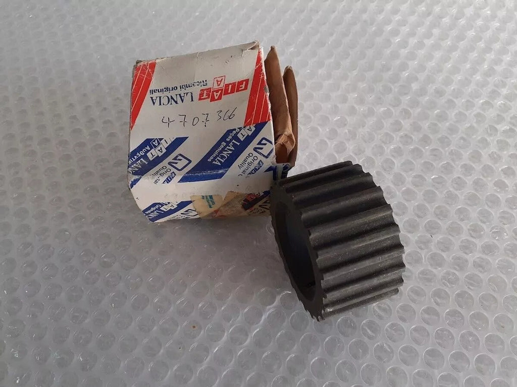 Timing Sprocket Gear fits Fiat Ducato 4707366 Genuine View Rear