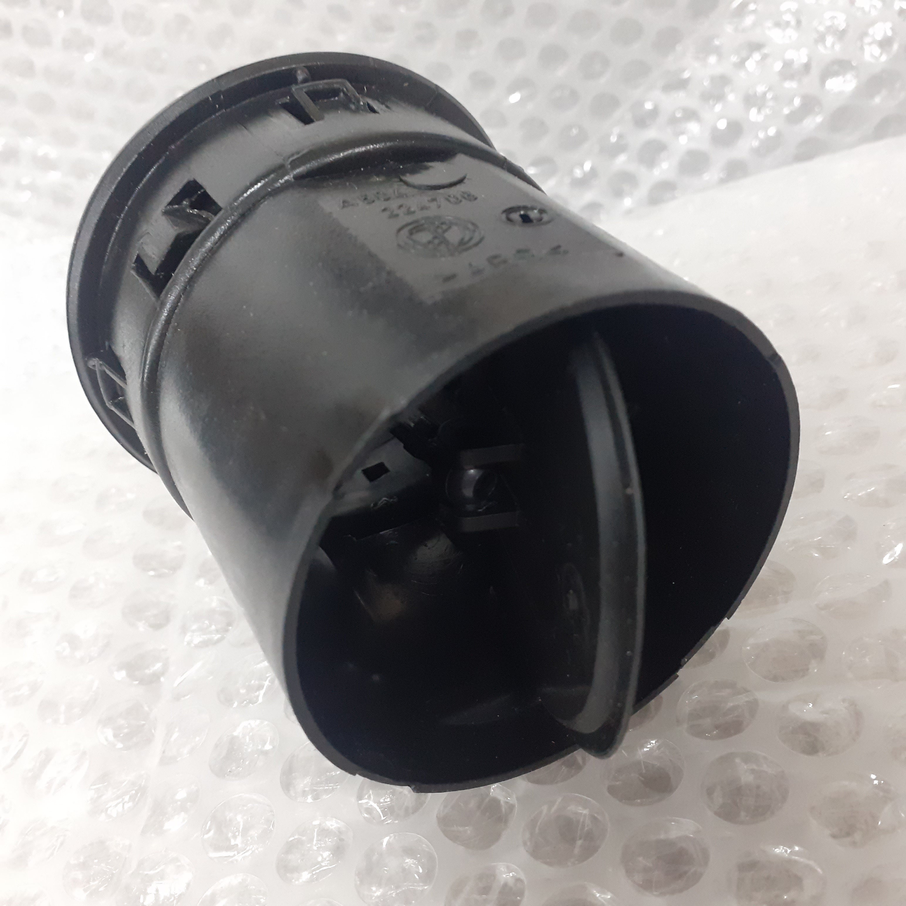 Dashboard Air Vent fits Iveco Daily Massif 500310339 Genuine View Rear