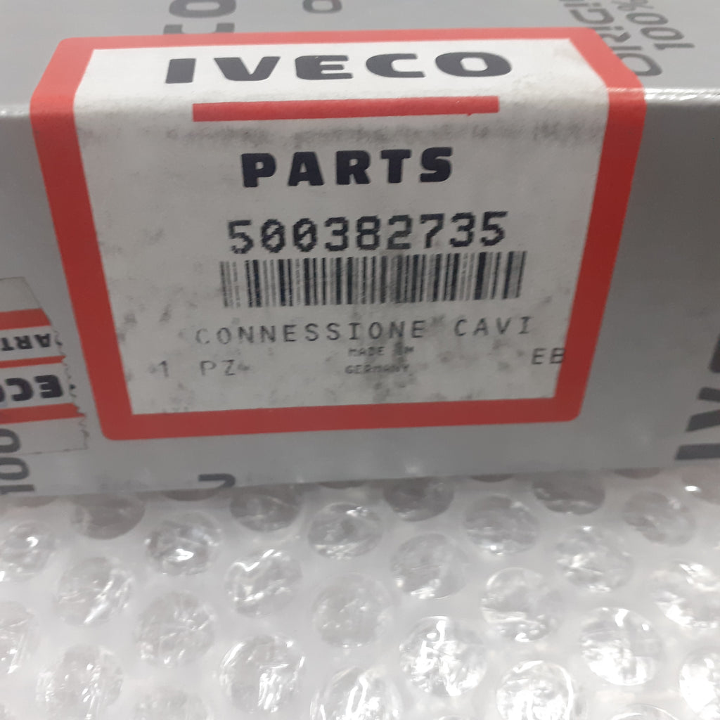 Wire Connector Housing fits Iveco Stralis New Holland DAF MAN 500382735 Genuine View Box