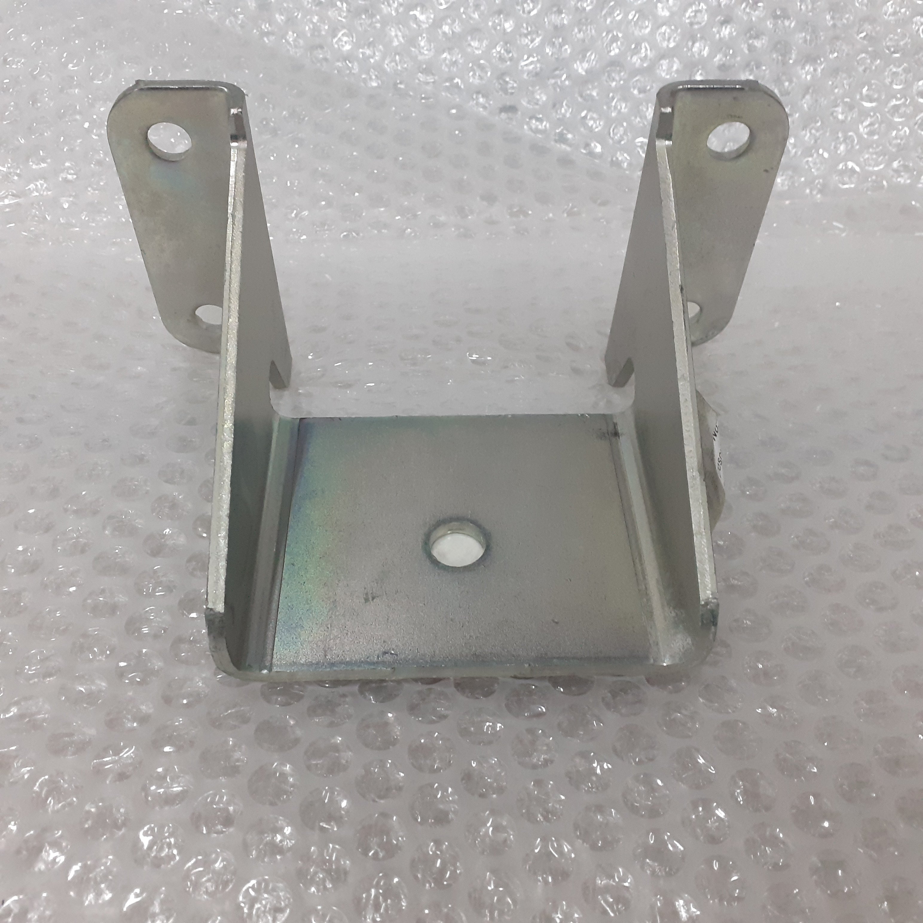 Gearbox Mounting Bracket Retainer Rear fits Iveco Daily 504066007 Genuine View Rear