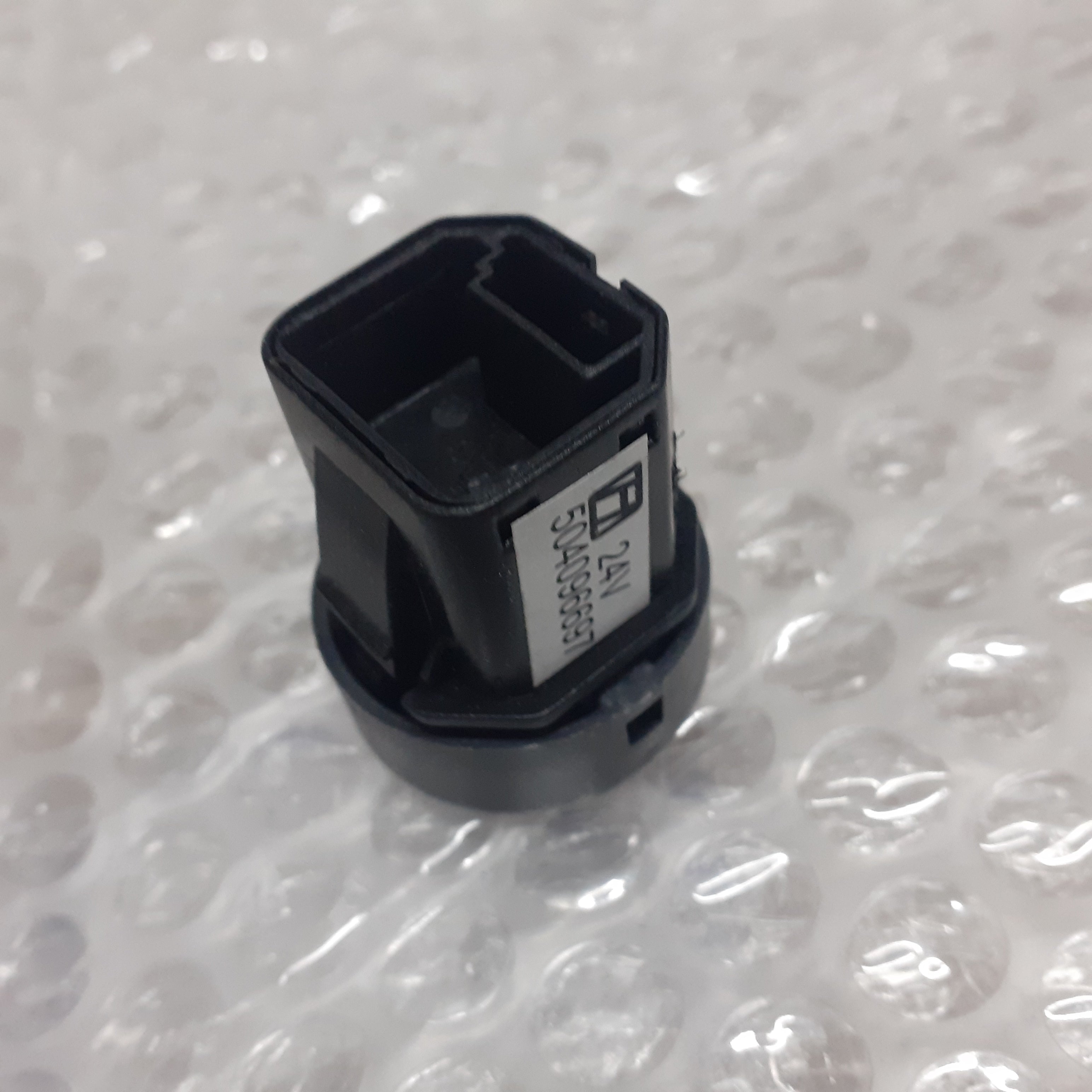 Front Fog Light Switch fits Iveco Stralis 504096697 Genuine View Rear