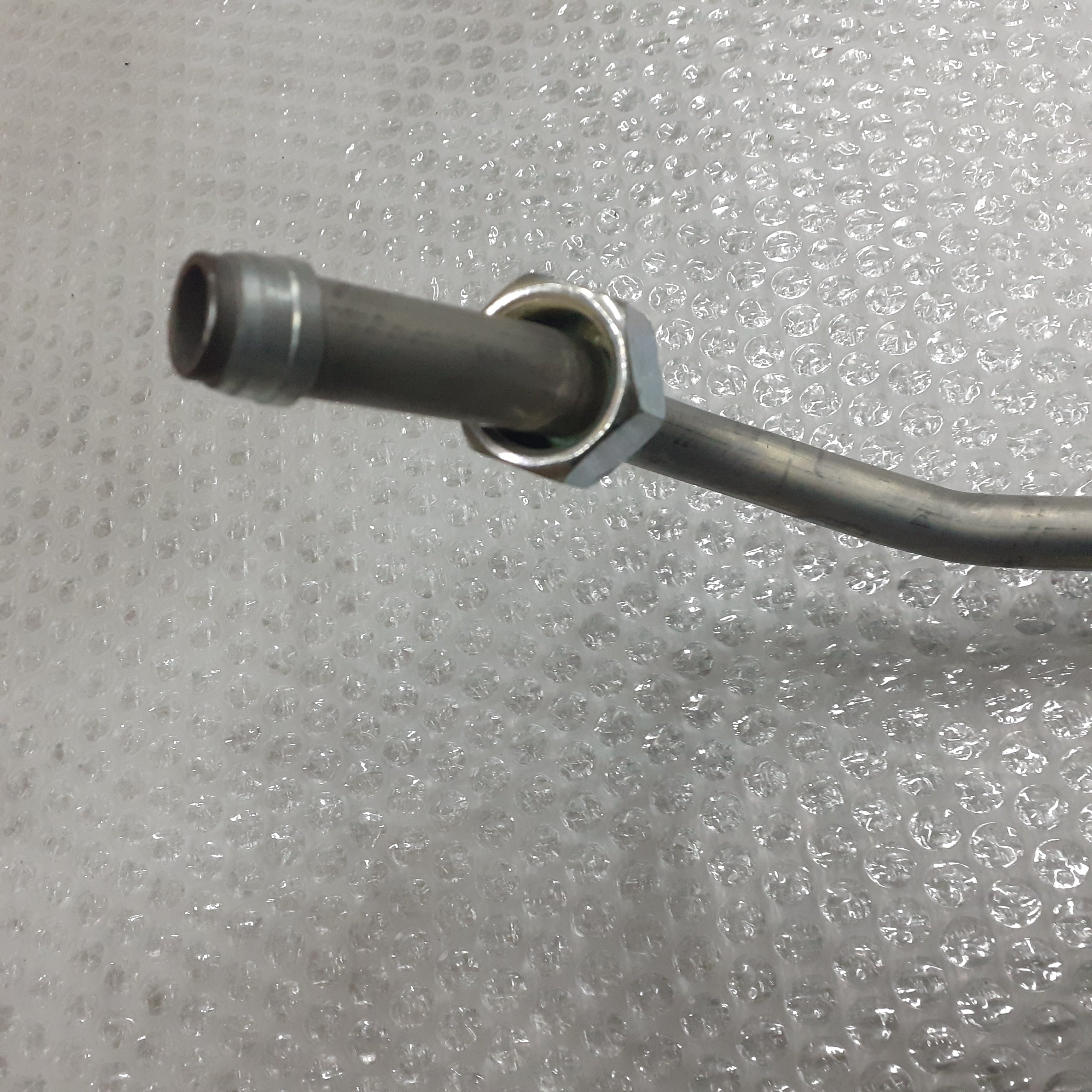 Metal Tube Pipe fits Iveco Eurocargo 504270833 Genuine View Right