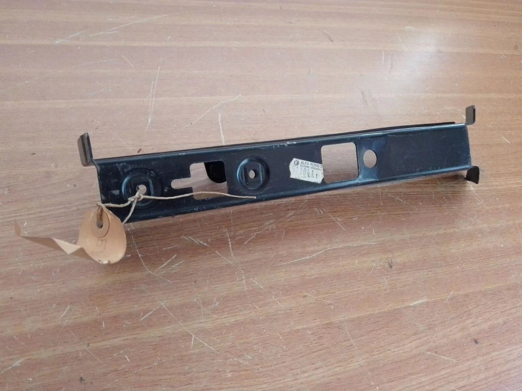 Bracket Pillar Front Left fits Alfa Romeo Alfasud 511041 Genuine View Front