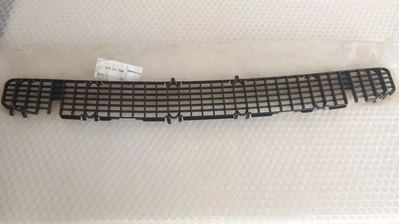 Front Grille fits BMW E46 51138220766 Genuine View Front