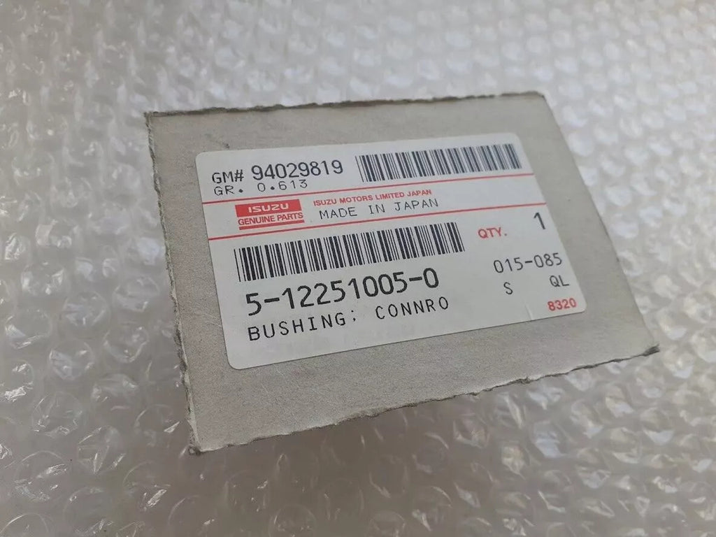 Wrist Pin Bushing fits Isuzu C240 2AA1 2AB1 3AA1 3AB1 3AD1 C223 5122510050 View Rear