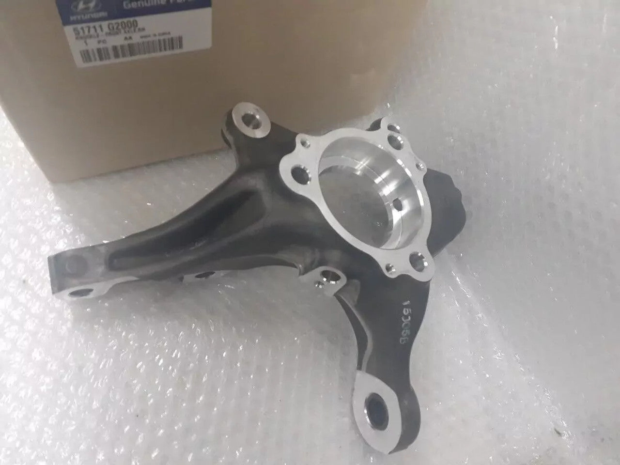 Steering Knuckle Front Right fits Hyundai Ioniq 51711G2000 Genuine View Right