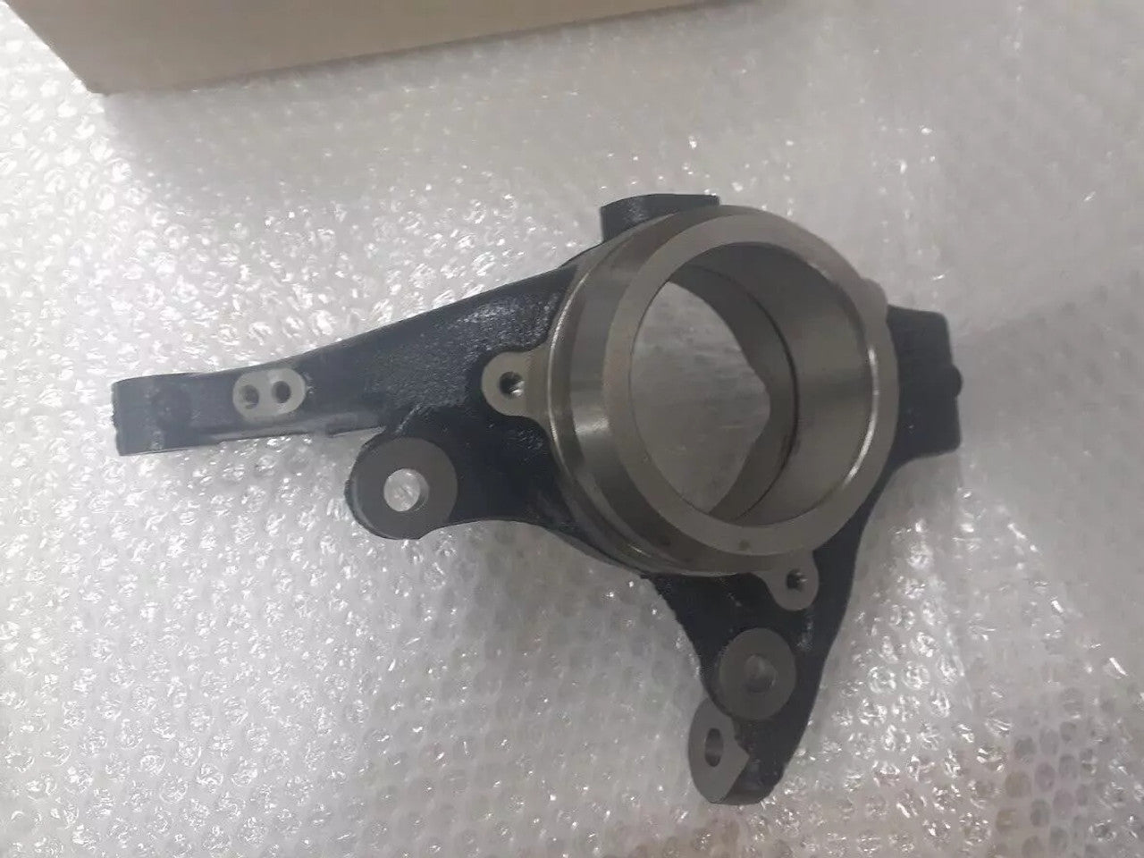 Steering Knuckle Front Right fits Hyundai i40 517163Z000 Genuine View Upper