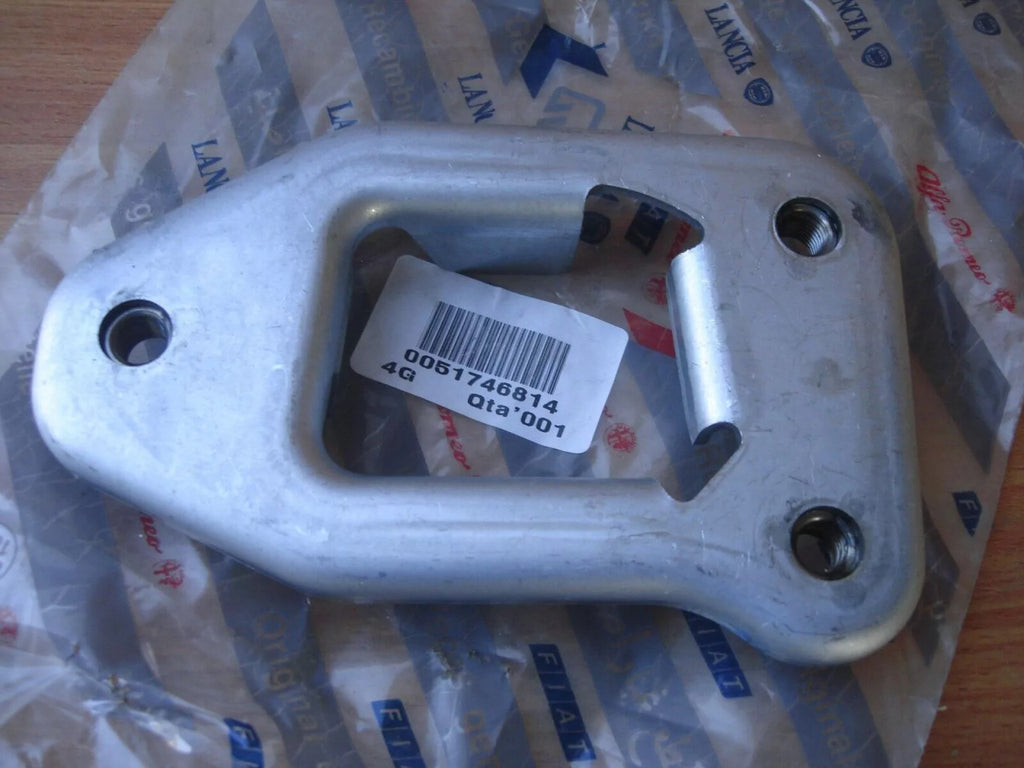 Strike Plate Front Right fits Fiat Panda 51746814 Genuine View Front