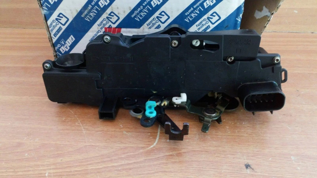 Door Lock Front Left fits Fiat Stilo 51753231 Genuine View Right