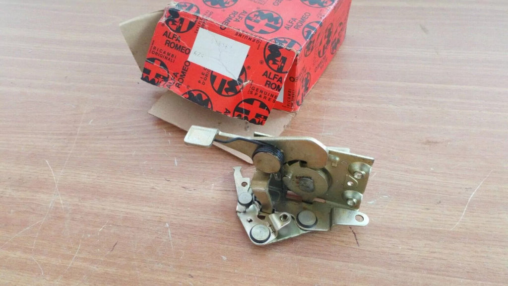 Door Lock Rear Left fits Alfa Romeo Alfasud 518161 Genuine View Front