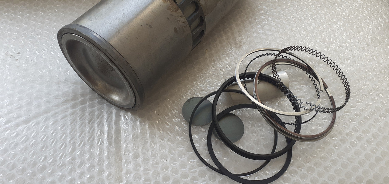 Cylinder Piston Sleeve Kit fits Detroit Diesel 5199822 View Front