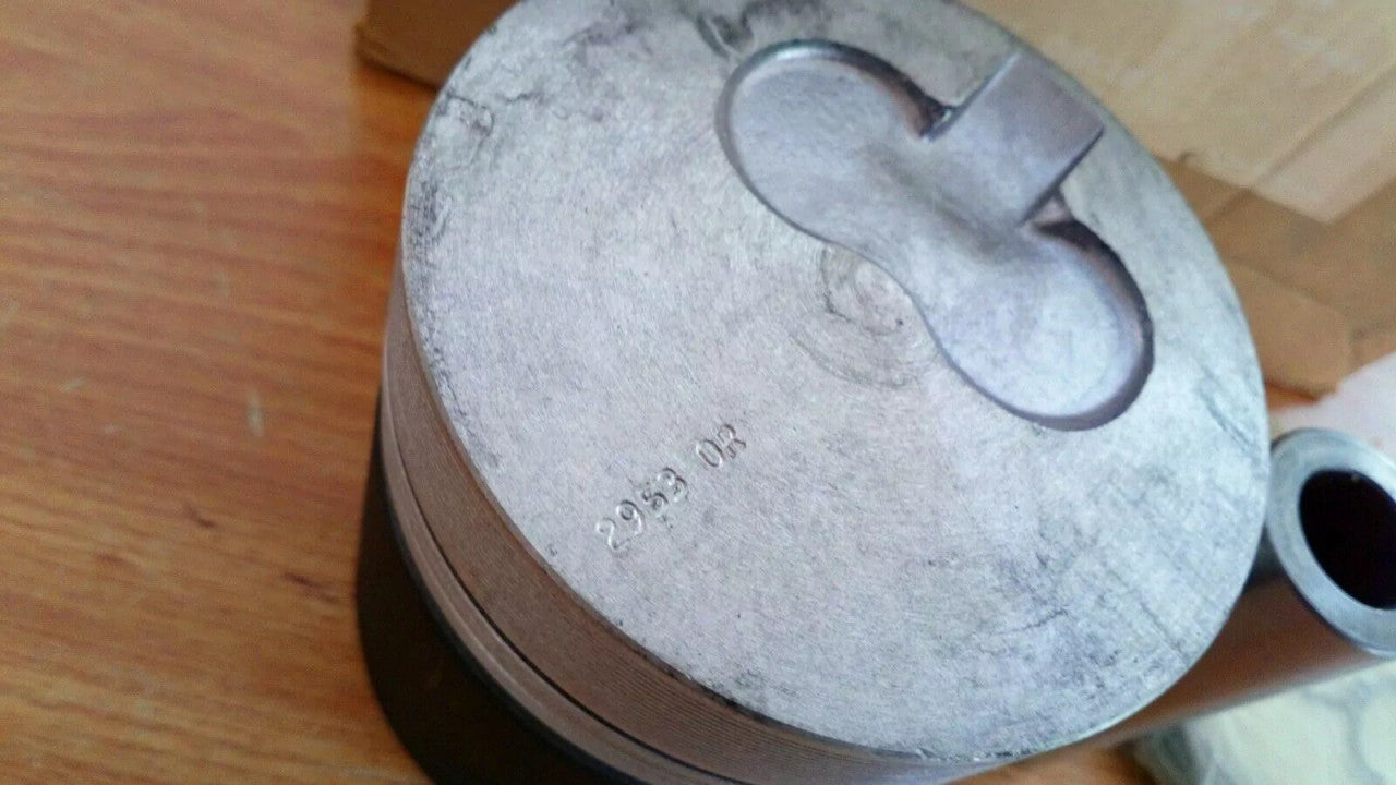 4x Pistons fits Citroen CX2200D C32 C35D M22-621 B22-615 2175cc 90mm STD 52953 View Rear