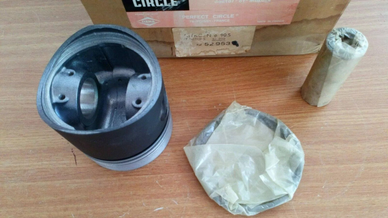 4x Pistons fits Citroen CX2200D C32 C35D M22-621 B22-615 2175cc 90.5mm Oversize 52953/50 View Right