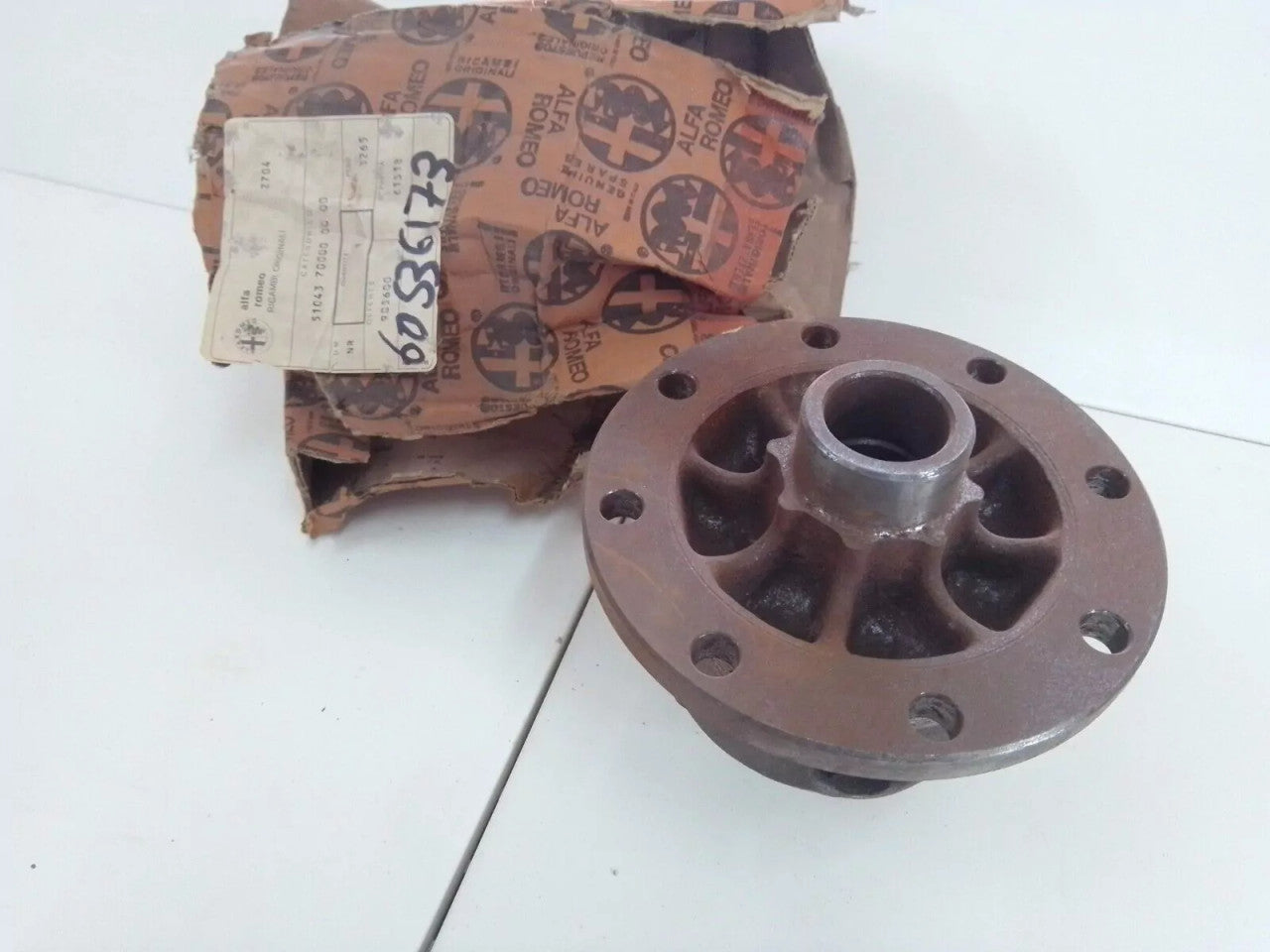 Differential Case fits Alfa Romeo Alfasud 531047 Genuine View Left