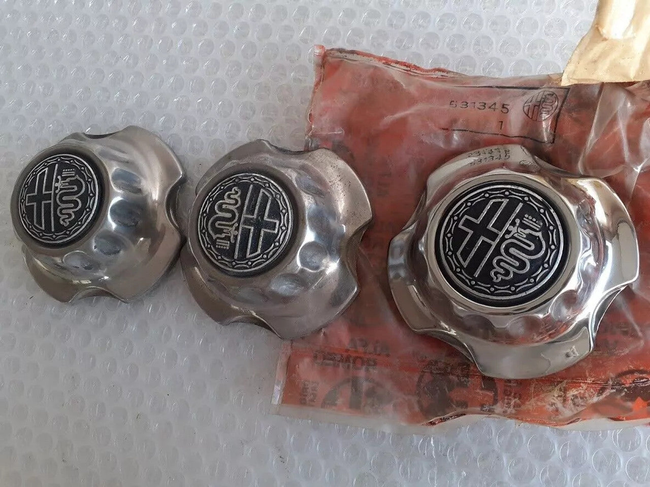 3x Wheel Center Caps fits Alfa Romeo Alfasud 531345 Genuine View Rear