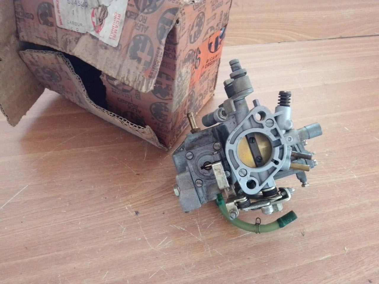Carburetor fits Alfa Romeo Alfasud 534539 C32DIS/40 Genuine View Close Up Front