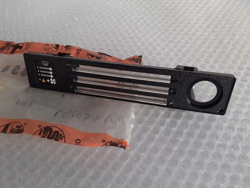 Air Vents Heater Control Cover fits Alfa Romeo Alfasud 538330 60746455 Genuine View Front