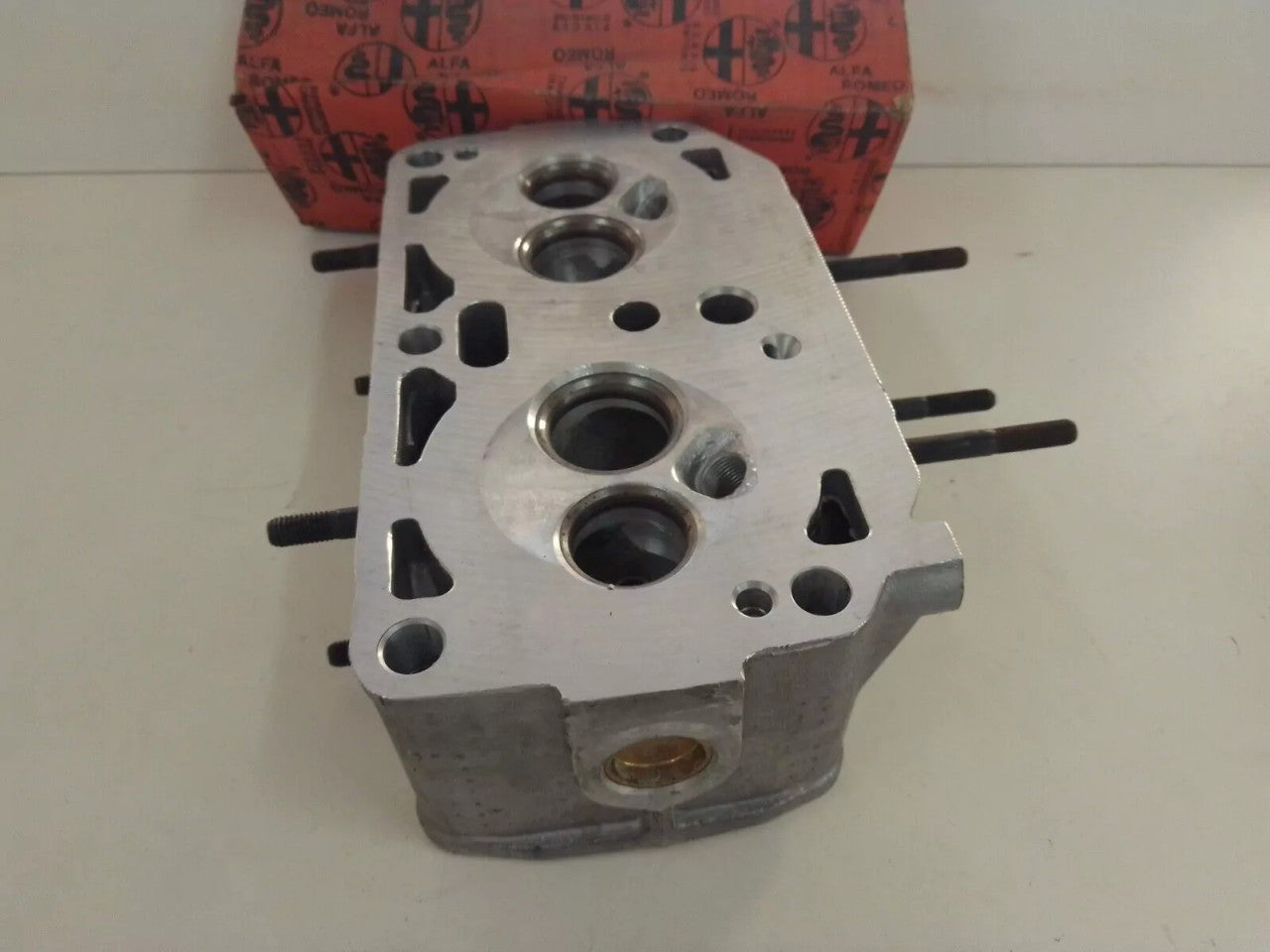 Cylinder Head fits Alfa Romeo 33 Alfasud 1300cc 548885 Genuine View Right