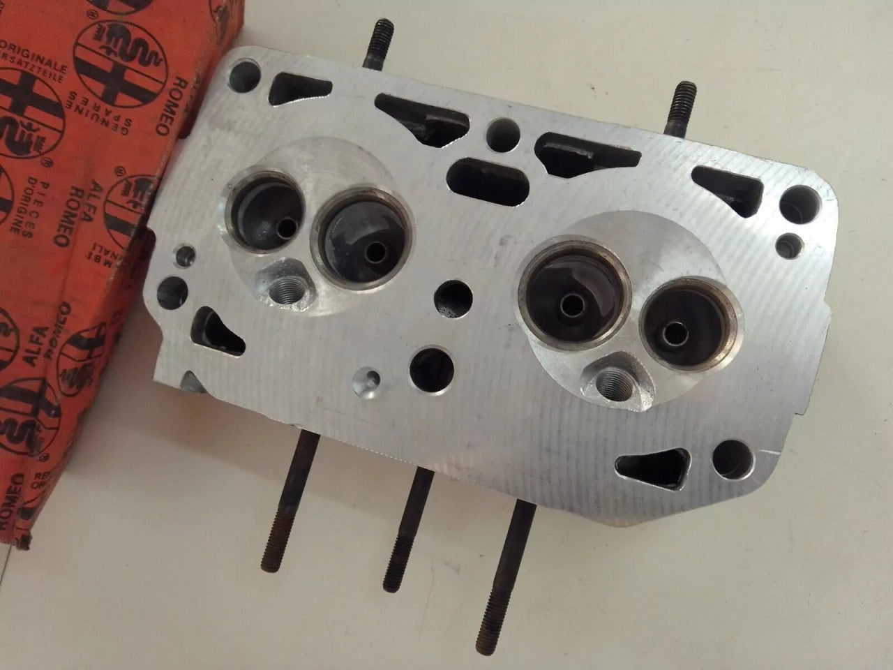 Cylinder Head fits Alfa Romeo 33 Alfasud 1300cc 548885 Genuine View Left