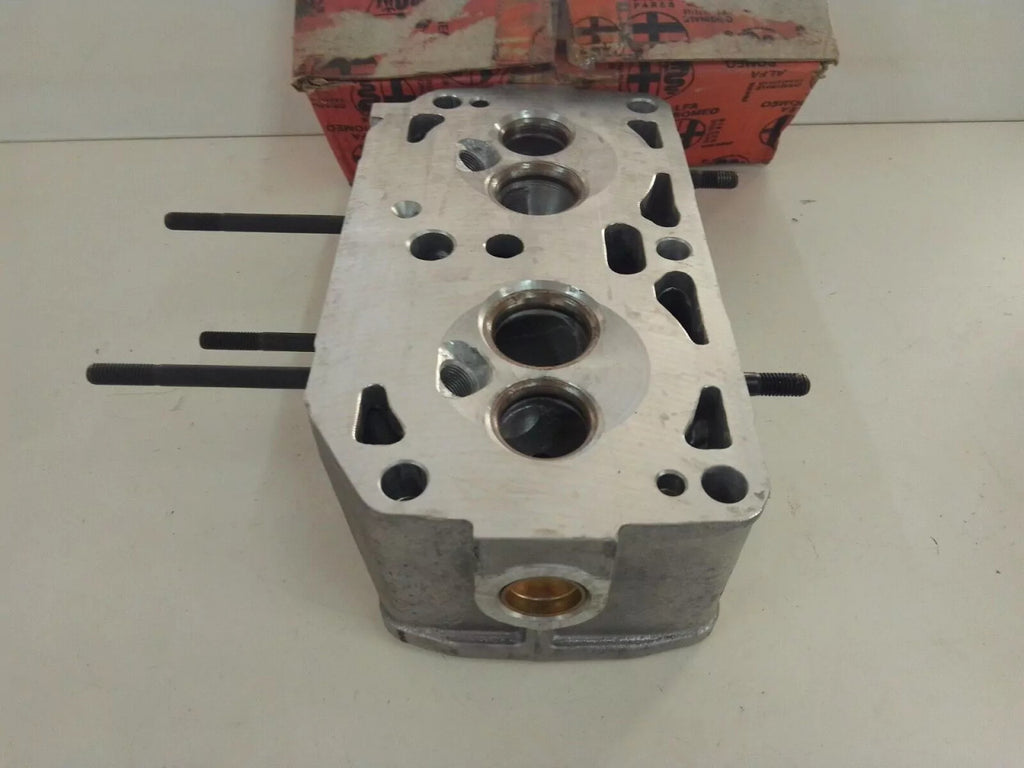 Cylinder Head fits Alfa Romeo 33 548887 Genuine View Right