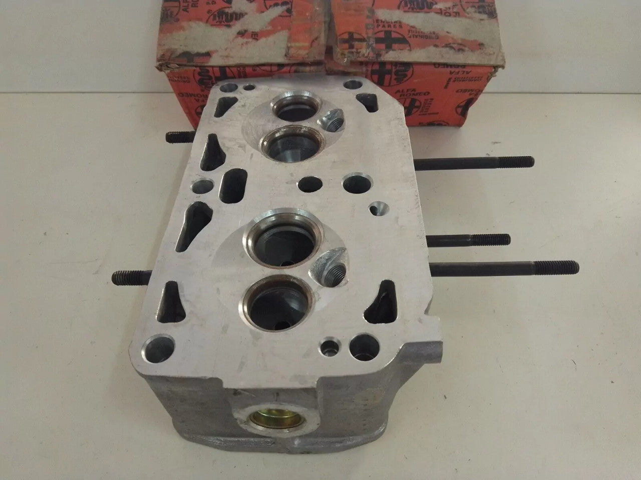 Cylinder Head fits Alfa Romeo 33 548887 Genuine View Upper