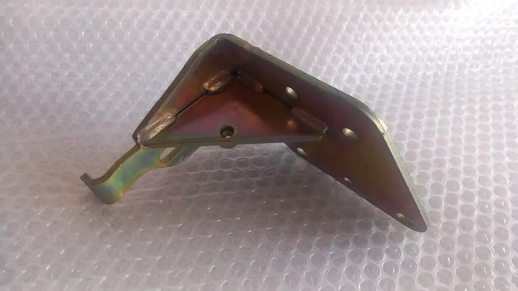Alternator Bracket fits Peugeot 106 Partner Citroen Saxo Berlingo 570886 Genuine View Right