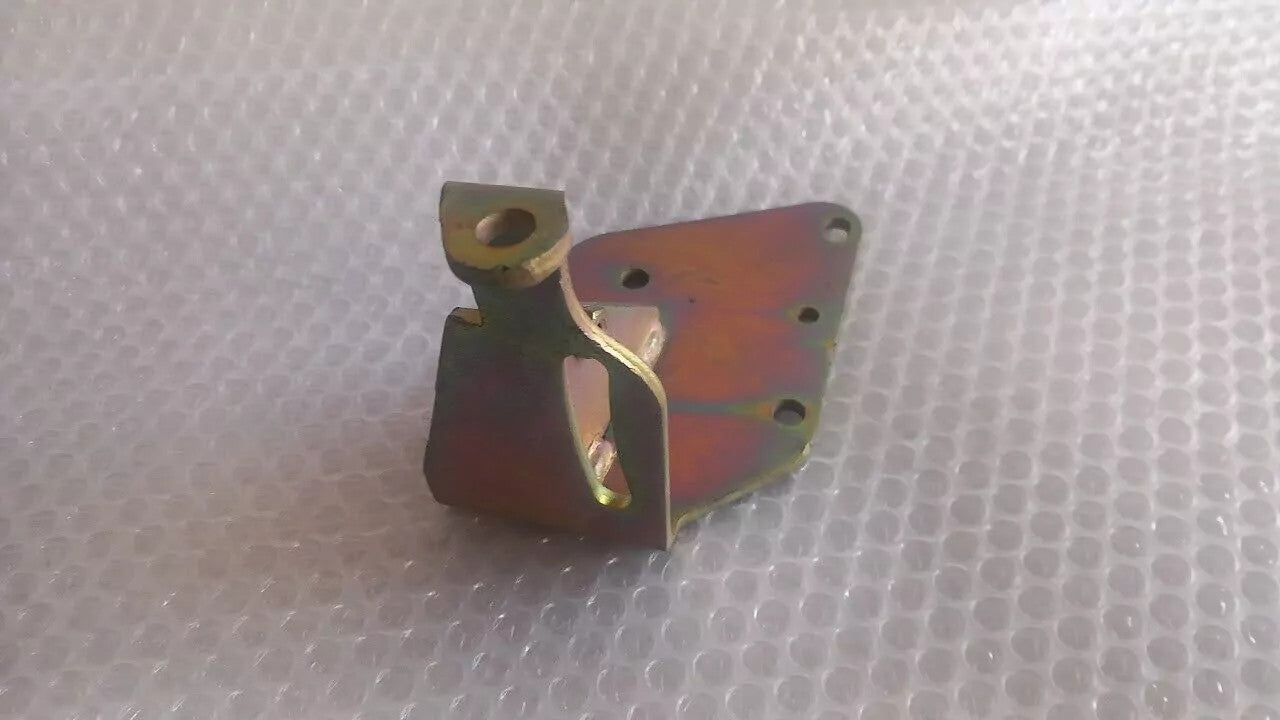 Alternator Bracket fits Peugeot 106 Partner Citroen Saxo Berlingo 570886 Genuine View Left