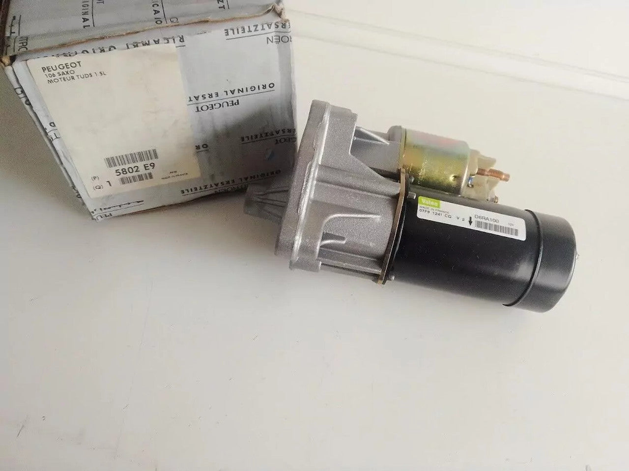 Starter Motor fits Peugeot 106 306 Citroen AX Saxo Xsara ZX 5802E9 Genuine View Front