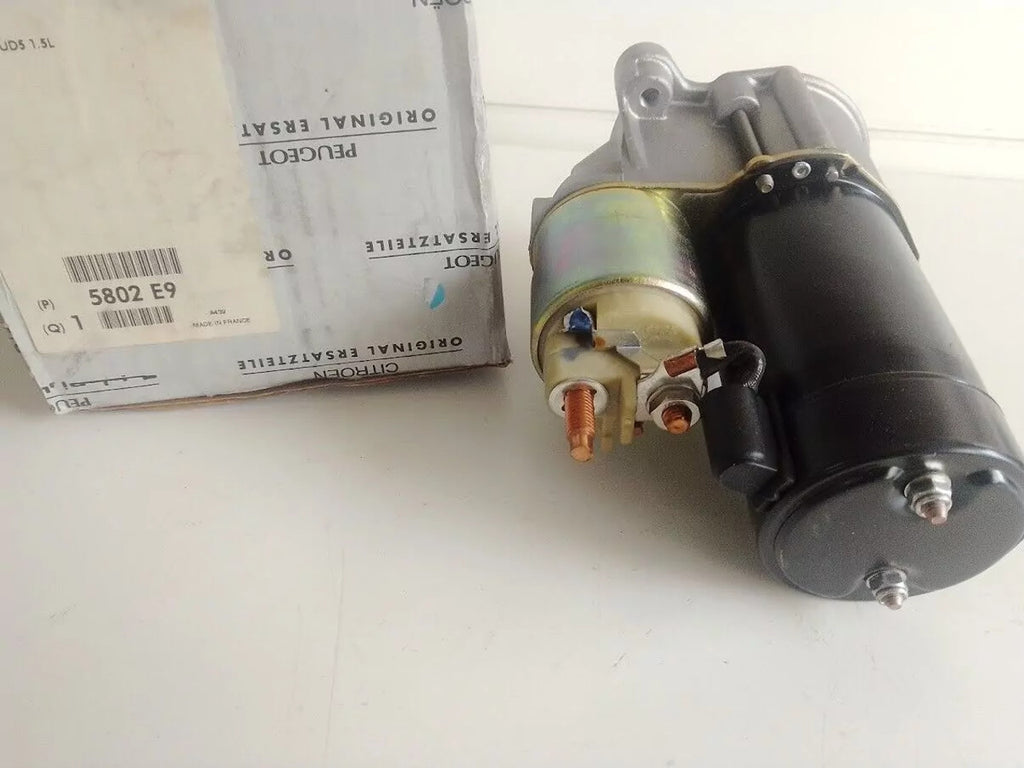 Starter Motor fits Peugeot 106 306 Citroen AX Saxo Xsara ZX 5802E9 Genuine View Right