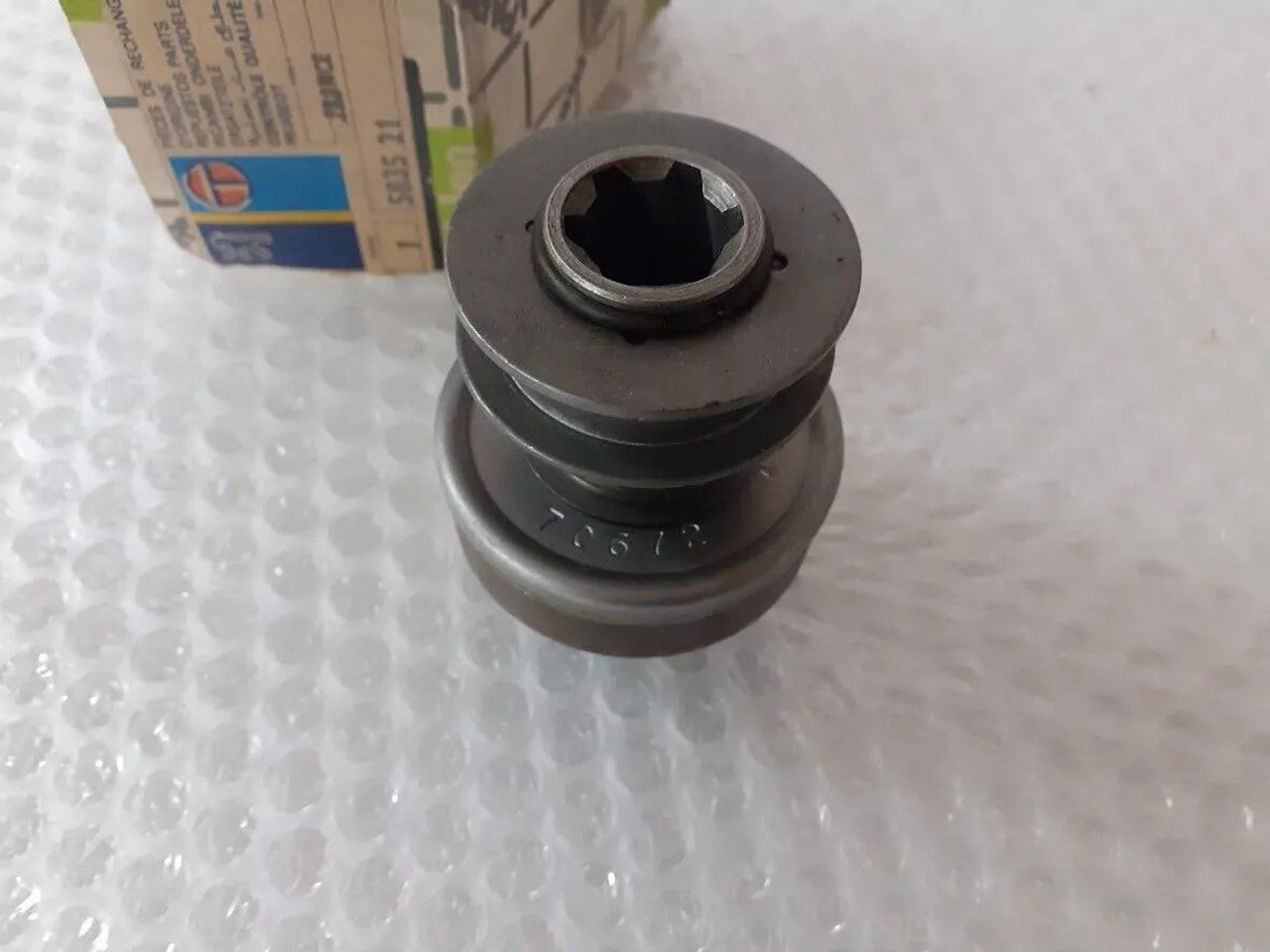 Starter Motor Drive fits Peugeot 403 404 504 Diesel 583521 Genuine View Right