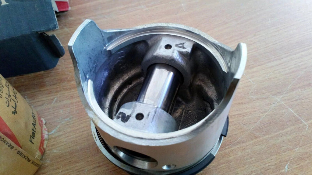 4x Pistons fits Fiat 127 Fiorino Ritmo 1050cc 76mm +0.4mm Oversize 127.AB.0C.0 5880762 View Right