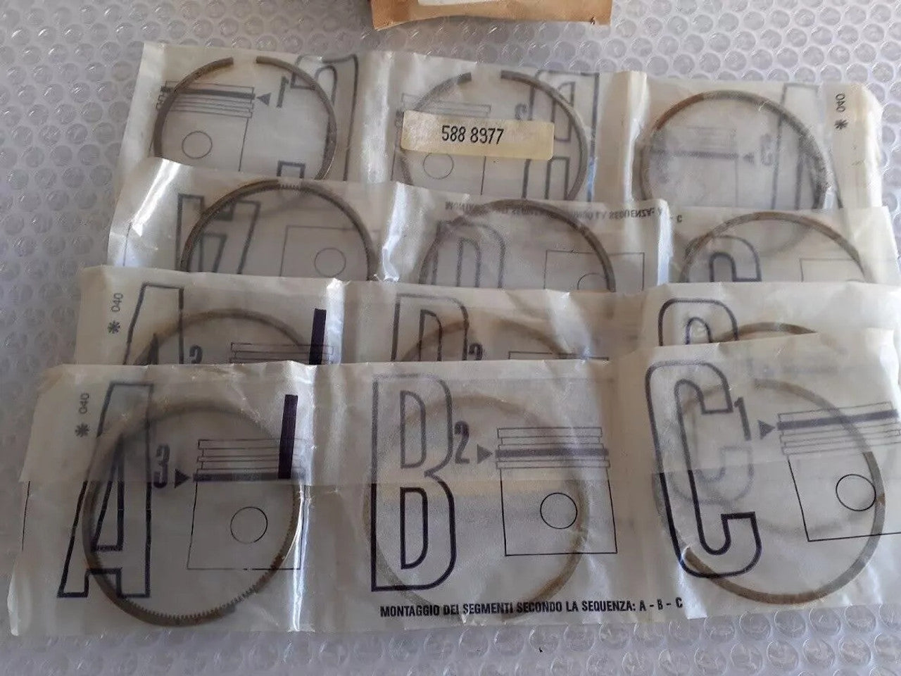 Piston Rings Set fits Fiat 127 131 Ritmo Duna Mille Uno Fiorino 5888977 Genuine View Right