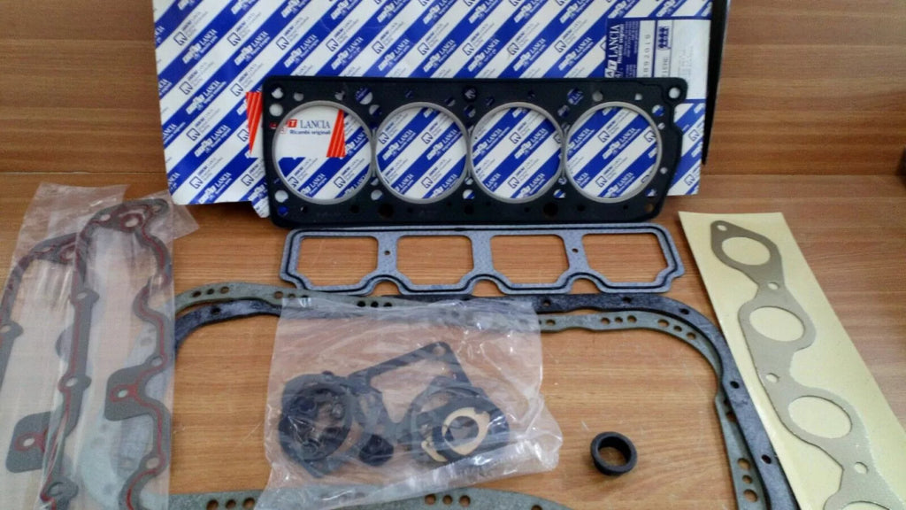 Full Set Gaskets kit fits Fiat Regata Lancia Prisma Delta M402AA.16.0 Genuine 5892019 View Front