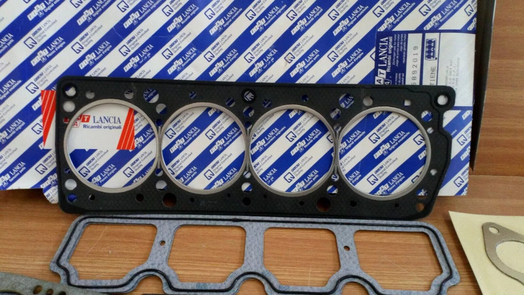 Full Set Gaskets kit fits Fiat Regata Lancia Prisma Delta M402AA.16.0 Genuine 5892019 View Rear