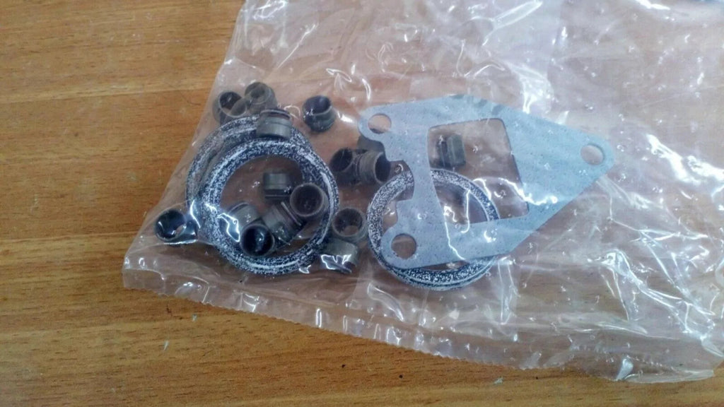Head Set Gaskets kit fits Lancia Thema 5892357 Genuine View Right