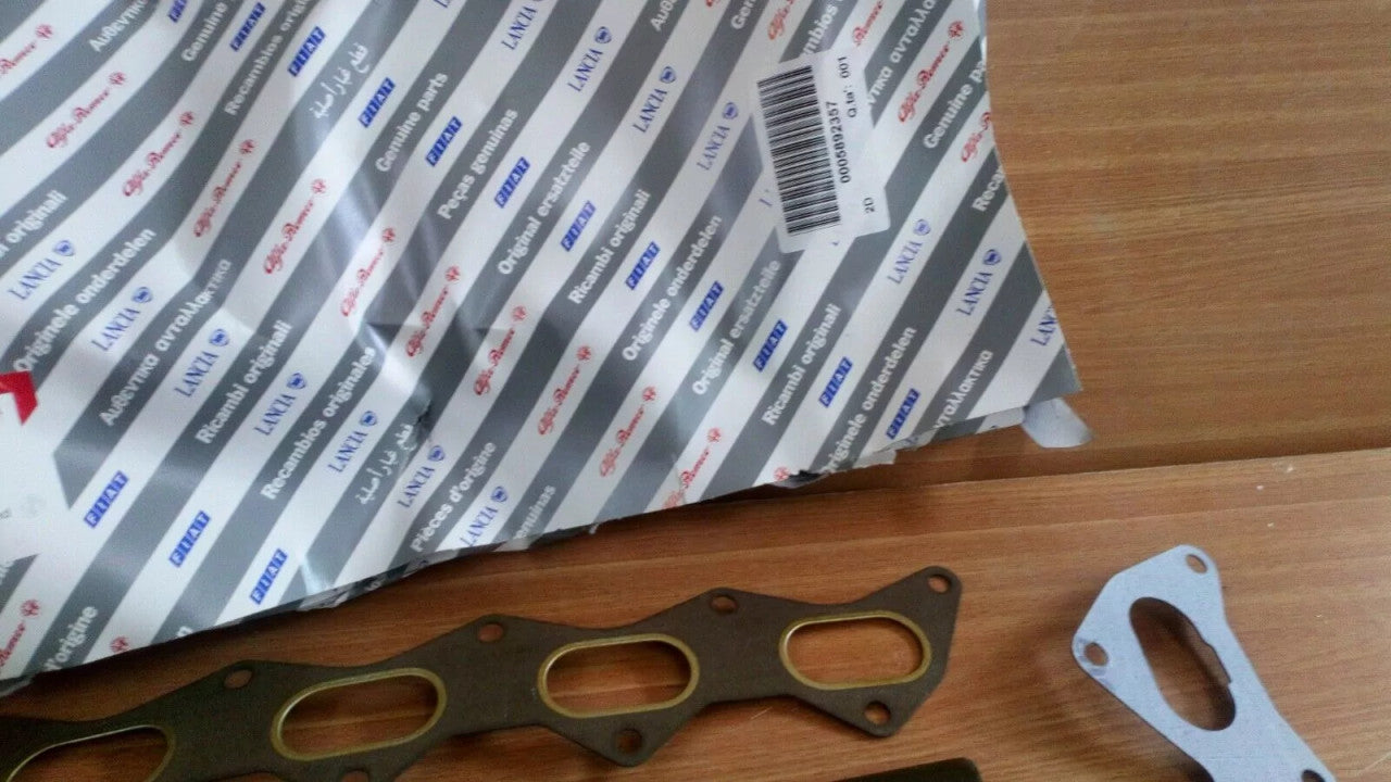 Head Set Gaskets kit fits Lancia Thema 5892357 Genuine View Left