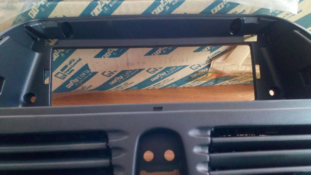 Centre Console Cover fits Fiat Brava Bravo 5896940 Genuine View Left