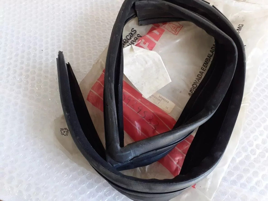 Window Seal Front Left fits Fiat Duna Elba Mille Uno Fiorino 5939533 Genuine View Rear