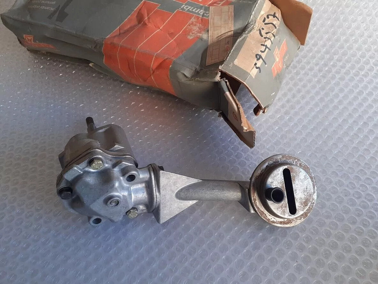 Oil Pump fits Fiat Regata 5945557 Genuine View Front