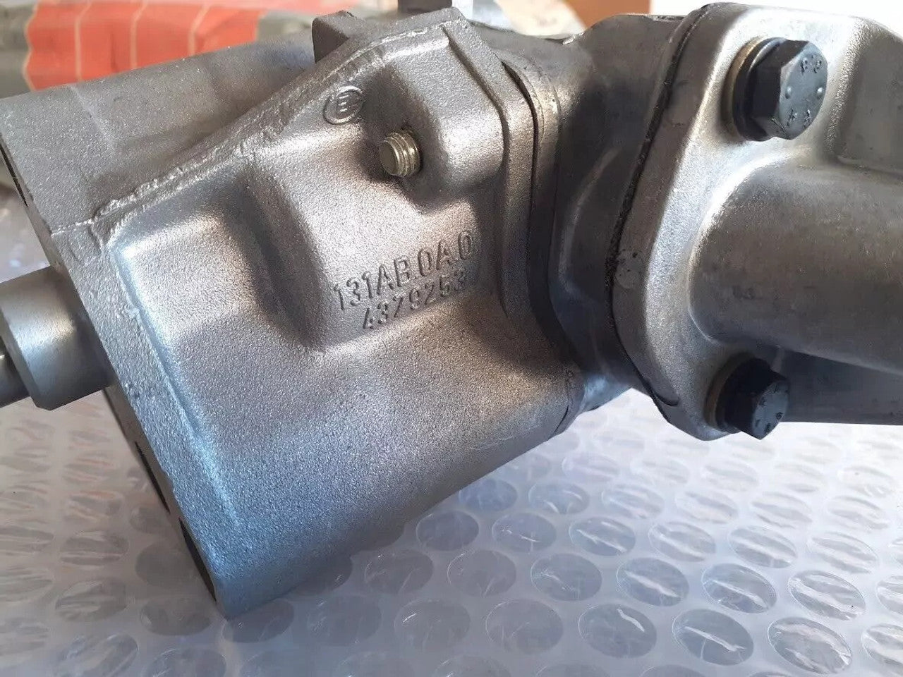 Oil Pump fits Fiat Regata 5945557 Genuine View Close Up Front